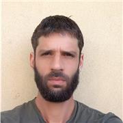 Laureato in Filosofia con certificato C2 di inglese, madrelingua spagnola, offre ripetizioni di Filosofia, Inglese e Spagnolo